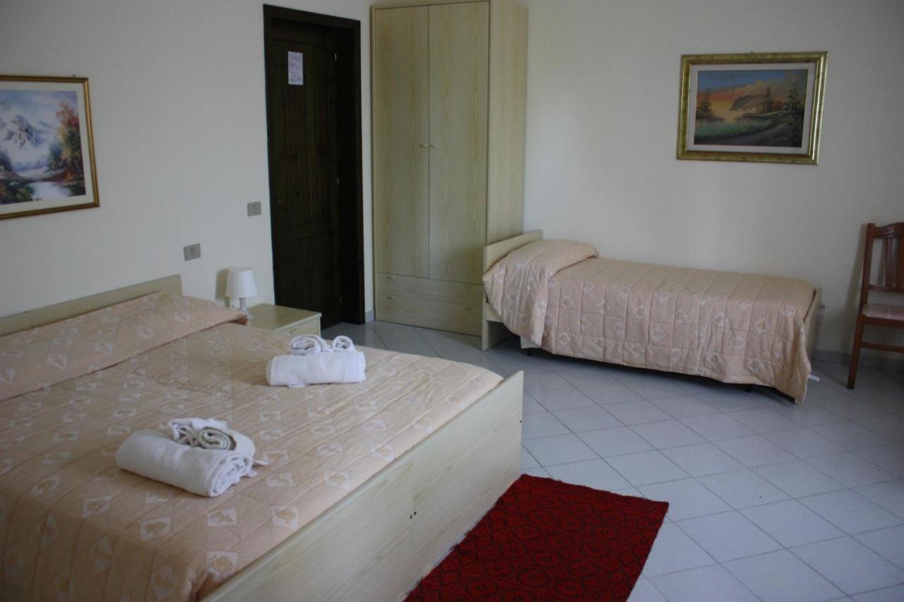 Hotel La Pineta Arborea Exterior photo